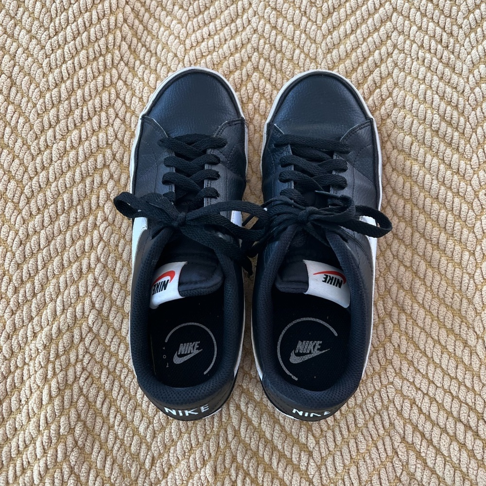 Womens nike legacy court sneakers. Excellent used condition.